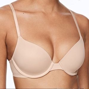 PINK Wear Everywhere Tshirt Bra 32C light pink